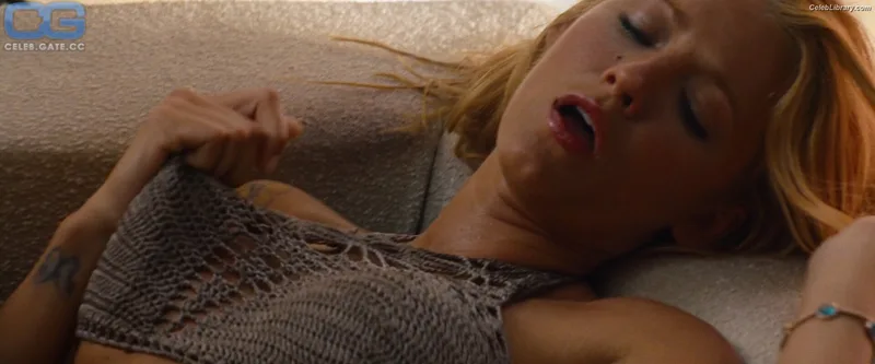 Blake Lively photo 1 of 964