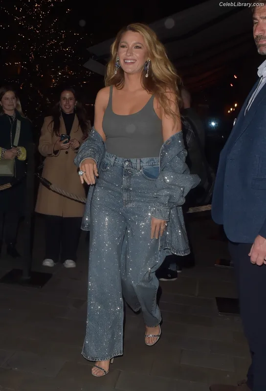 Blake Lively photo 20 of 964