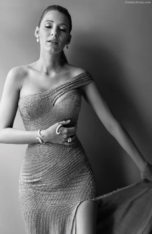 Blake Lively photo 17 of 964