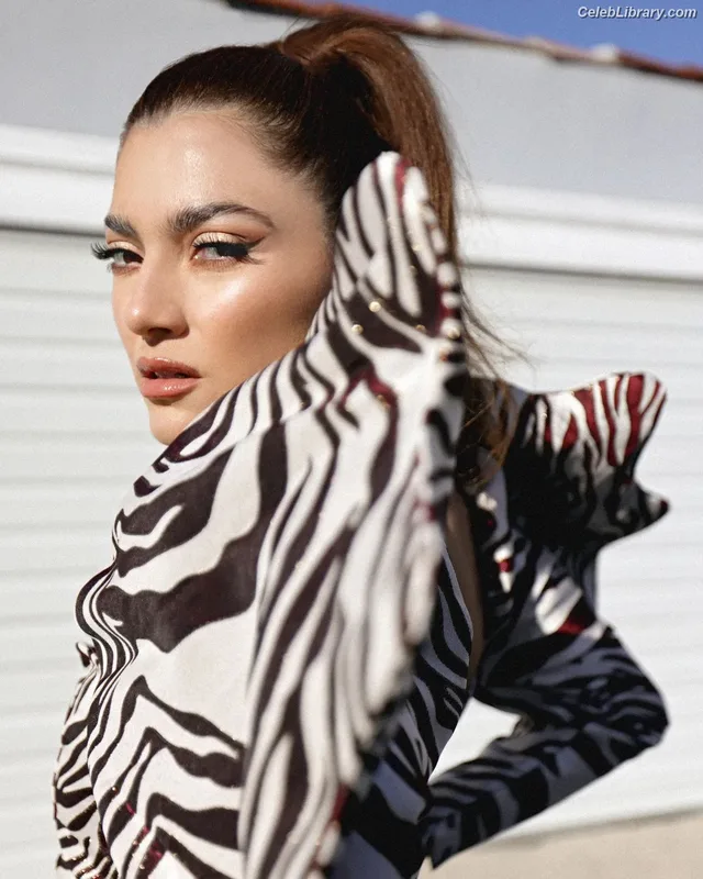 Blanca Blanco photo 11 of 300