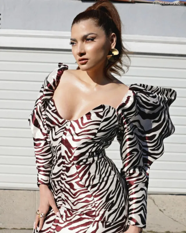 Blanca Blanco photo 12 of 300