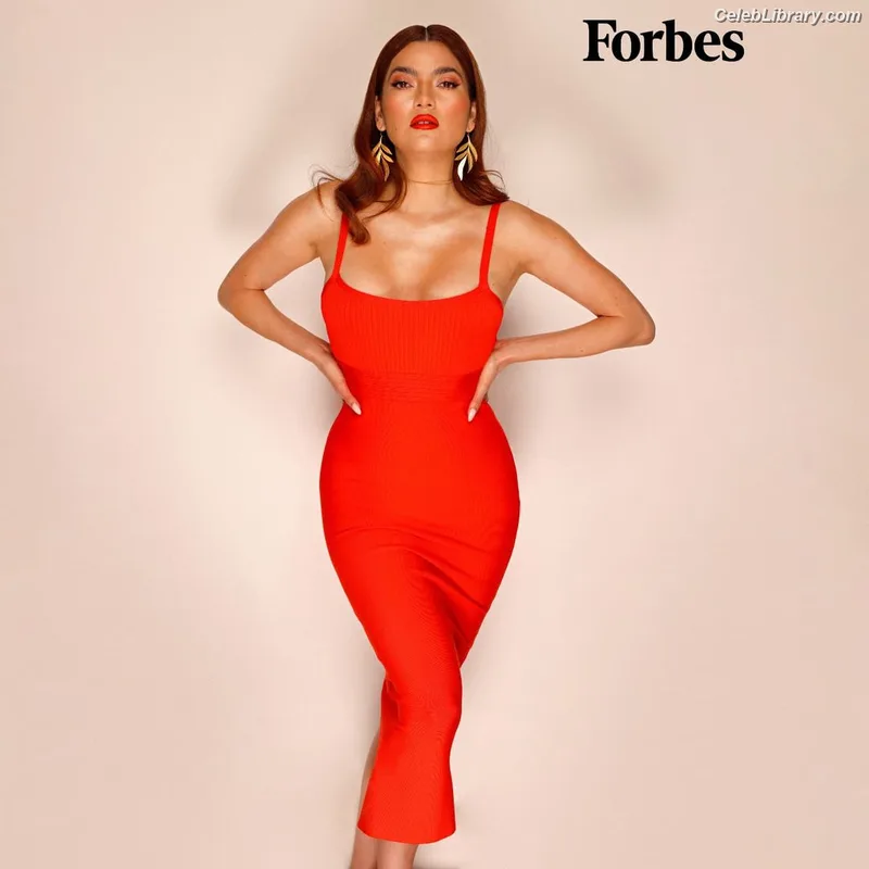 Blanca Blanco photo 6 of 300