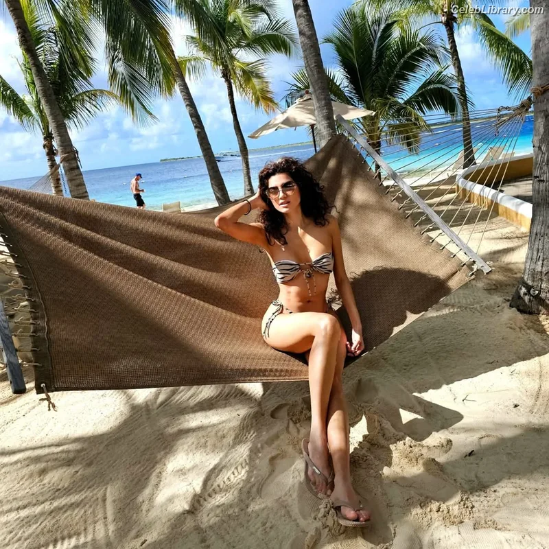 Blanca Blanco photo 3 of 300