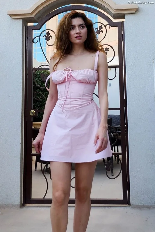 Blanca Blanco photo 19 of 300