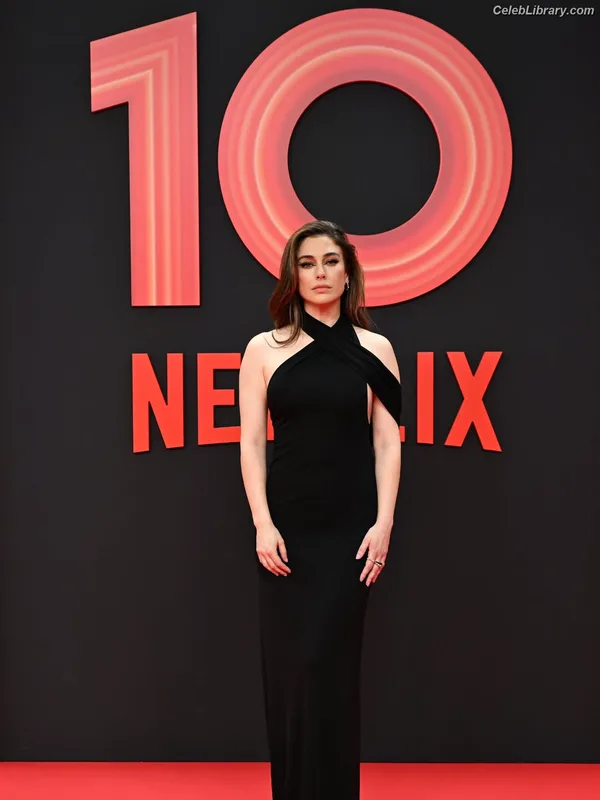 Blanca Suárez photo 18 of 29
