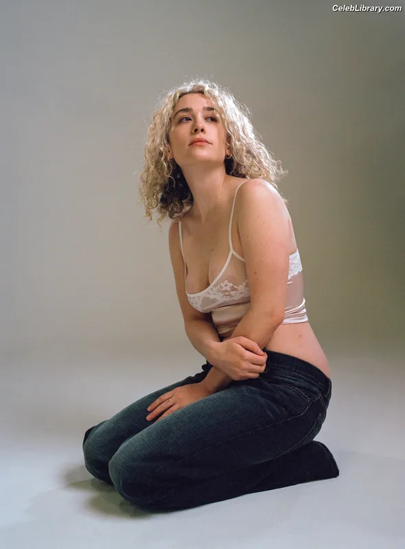 Blondshell photo 2 of 142