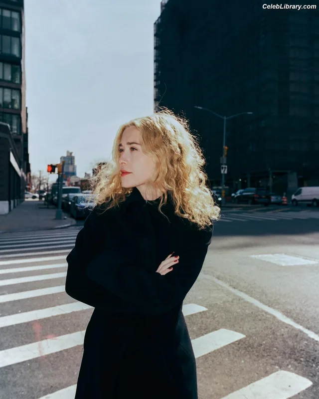 Blondshell photo 1 of 142