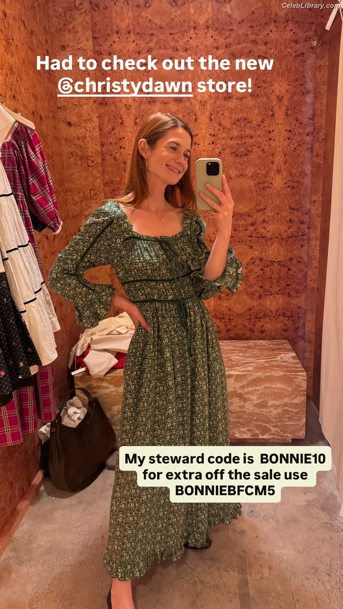 Bonnie Wright photo 19 of 422