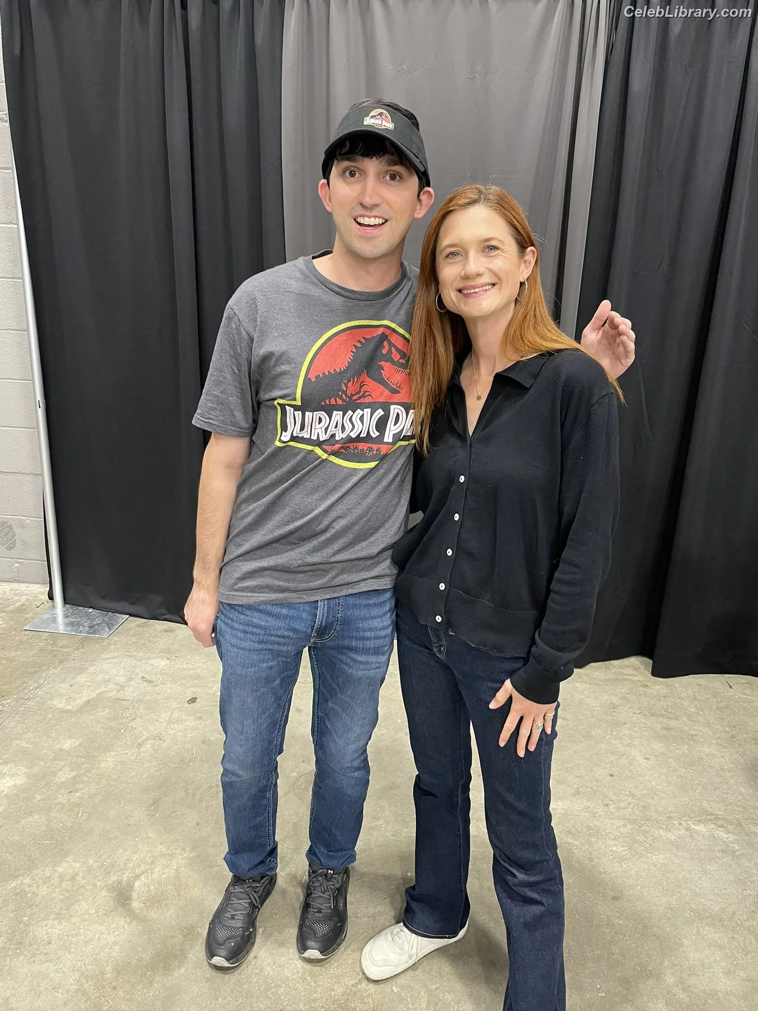 Bonnie Wright photo 8 of 422
