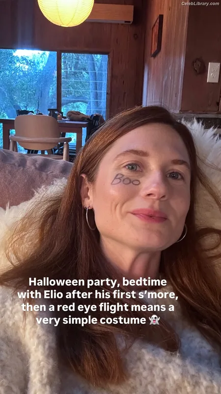 Bonnie Wright photo 10 of 423