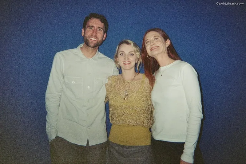 Bonnie Wright photo 20 of 423