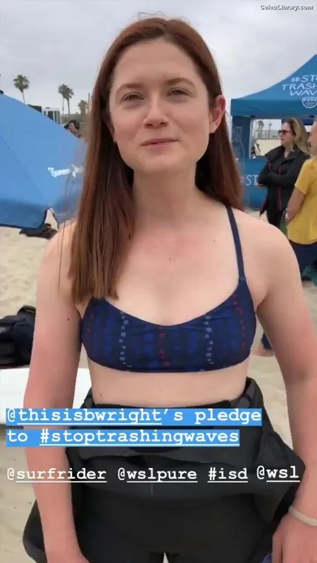 Bonnie Wright photo 9 of 423