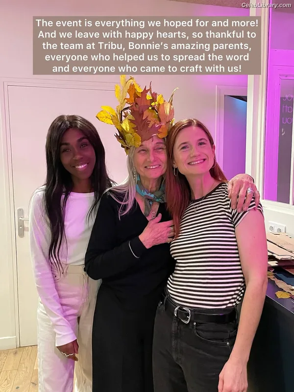 Bonnie Wright photo 23 of 423
