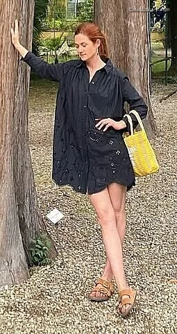 Bonnie Wright photo 11 of 423