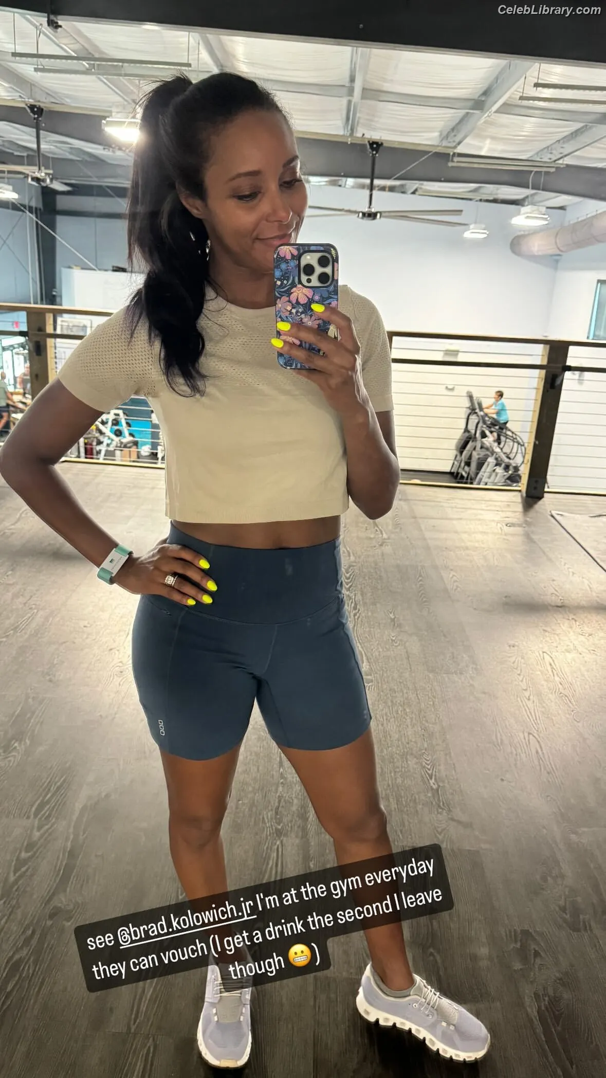 Brandi Rhodes photo 11 of 516