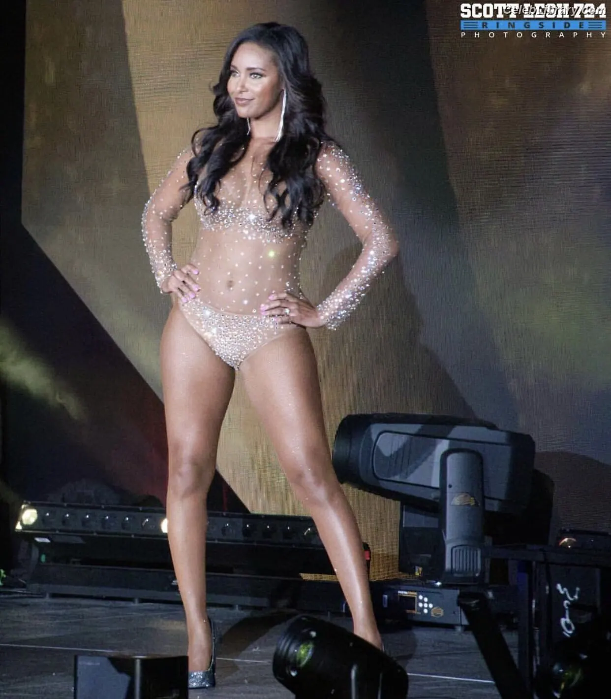 Brandi Rhodes photo 17 of 516