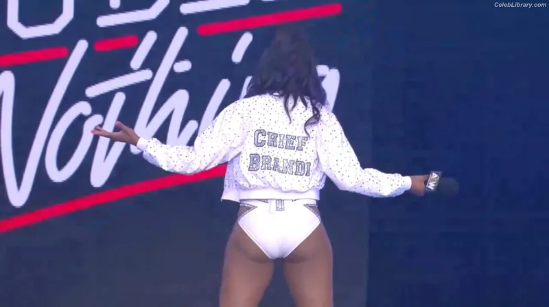 Brandi Rhodes photo 5 of 517