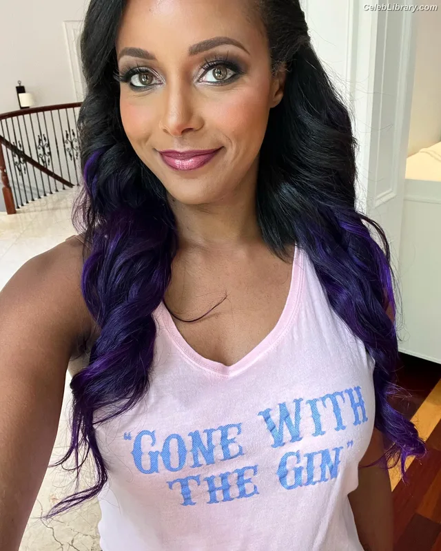 Brandi Rhodes photo 8 of 517