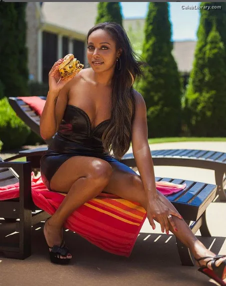 Brandi Rhodes photo 10 of 517