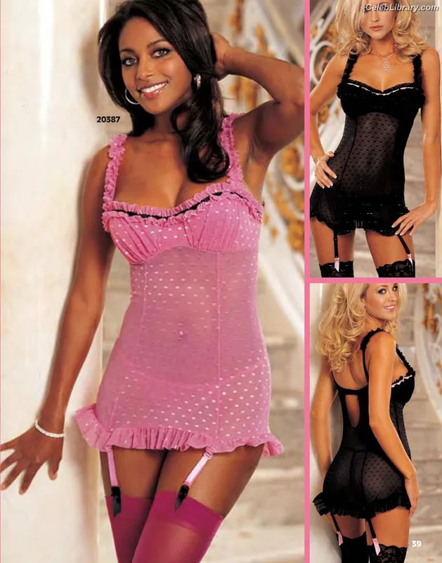 Brandi Rhodes photo 8 of 517