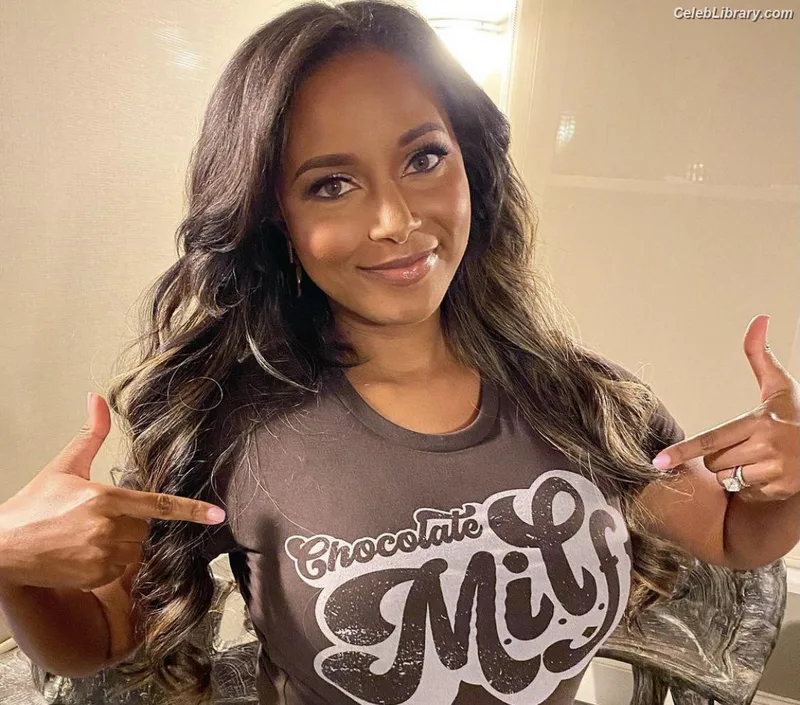 Brandi Rhodes photo 19 of 517