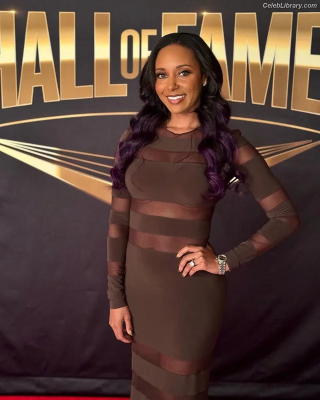 Brandi Rhodes photo 4 of 517