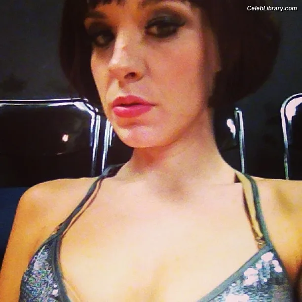 Brea Grant photo 8 of 103