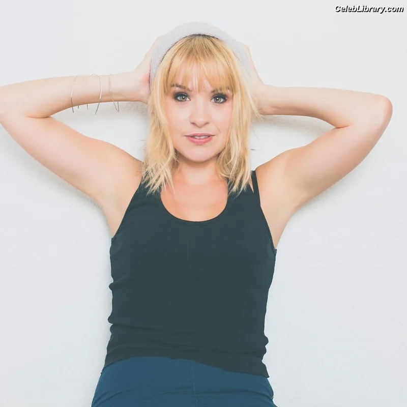 Brea Grant photo 13 of 103