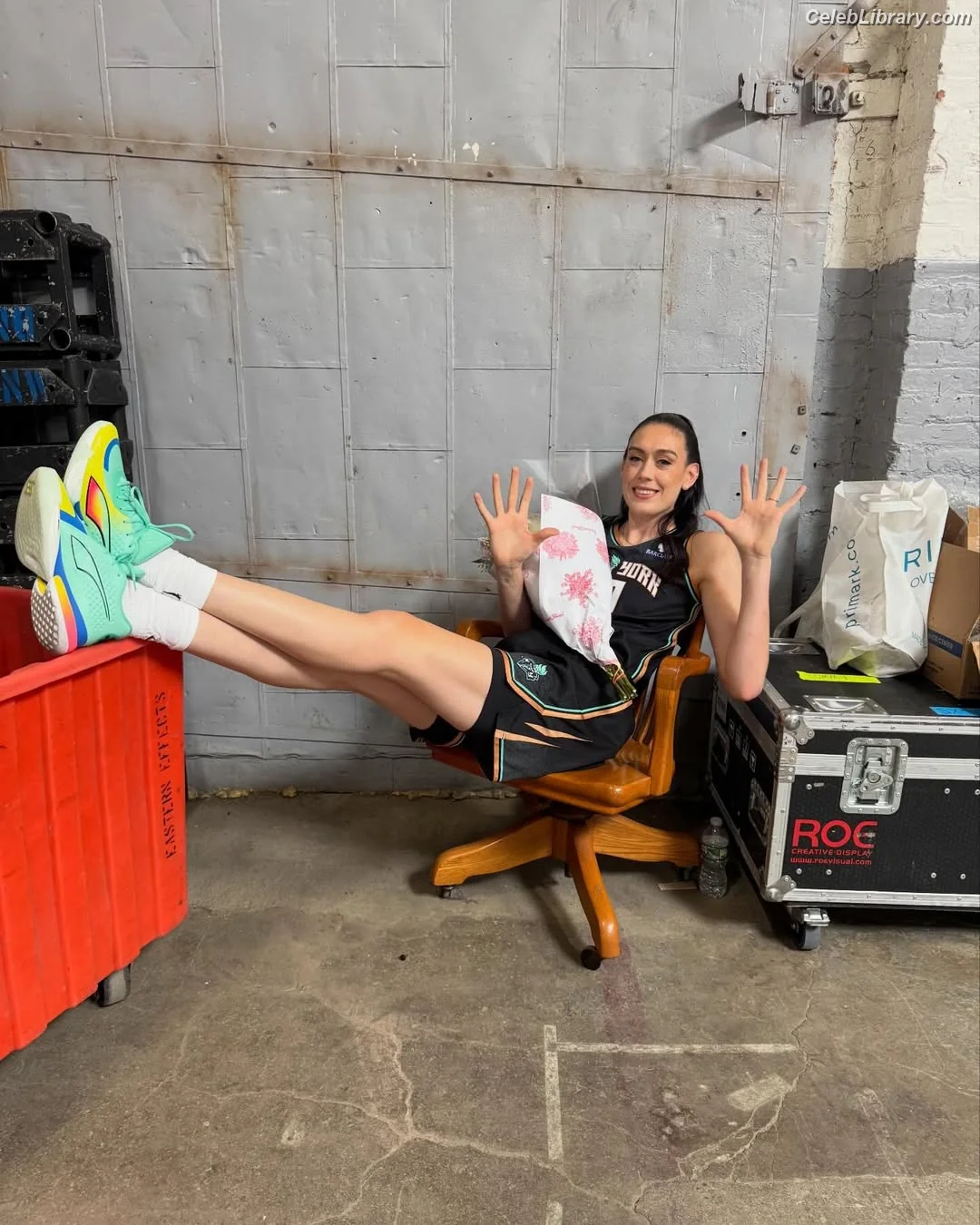 Breanna Stewart photo 14 of 131