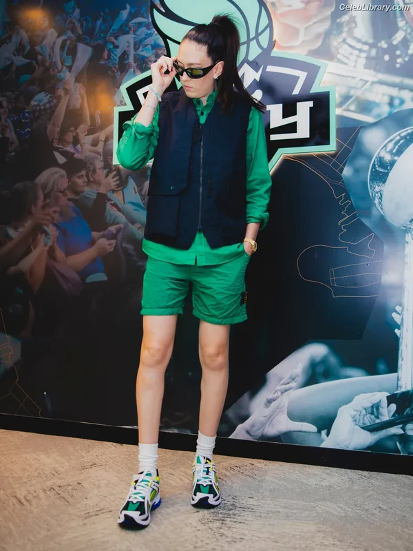 Breanna Stewart photo 5 of 132