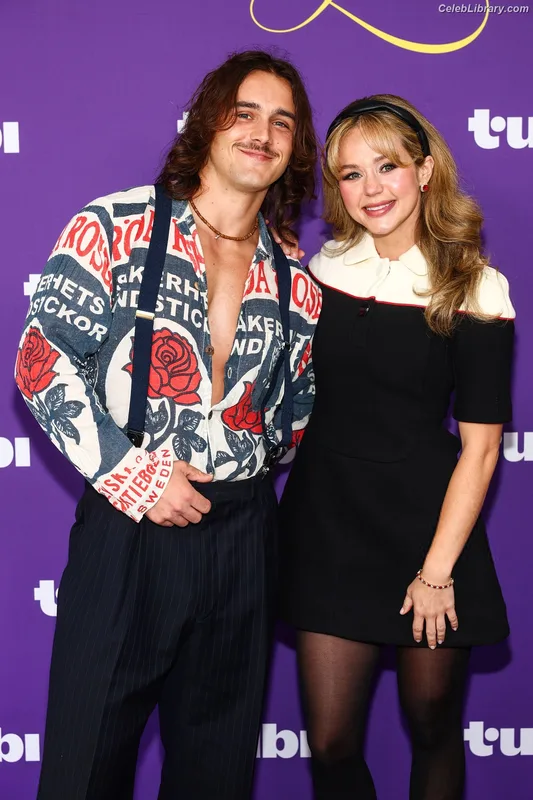 Brec Bassinger photo 12 of 367