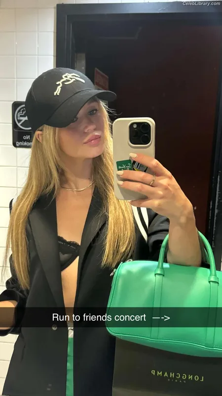 Brec Bassinger photo 15 of 367