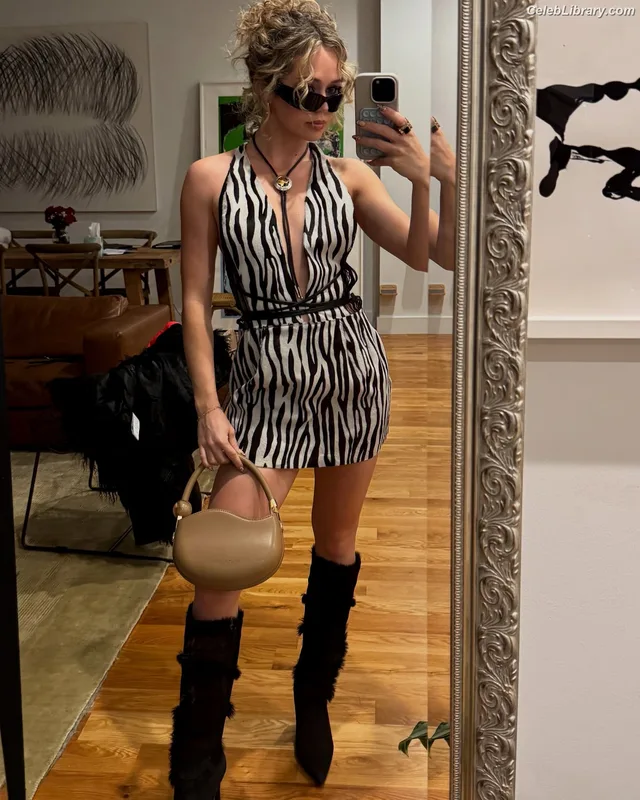 Brec Bassinger photo 15 of 367