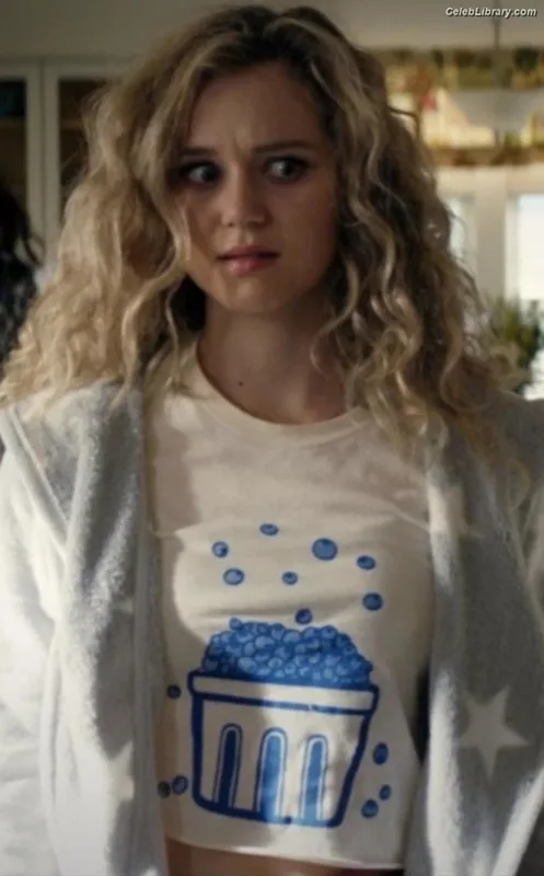 Brec Bassinger photo 16 of 367