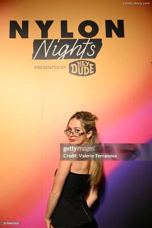 Brec Bassinger photo 15 of 367