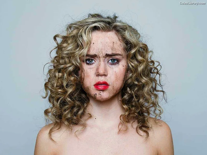 Brec Bassinger photo 19 of 367
