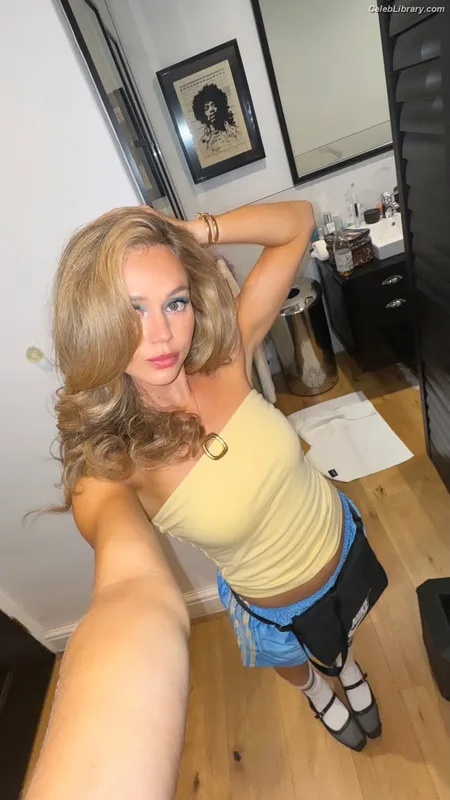 Brec Bassinger photo 2 of 367