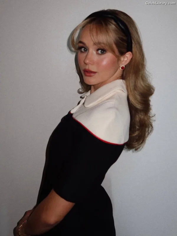 Brec Bassinger photo 5 of 367
