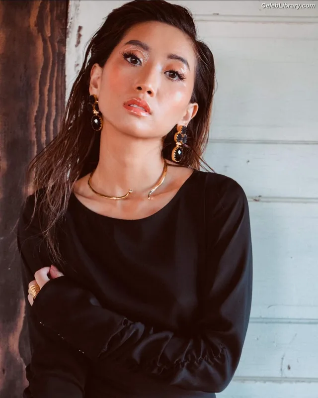 Brenda Song photo 17 of 223