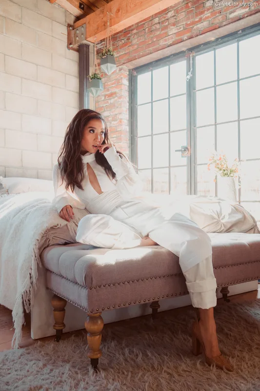 Brenda Song photo 18 of 223