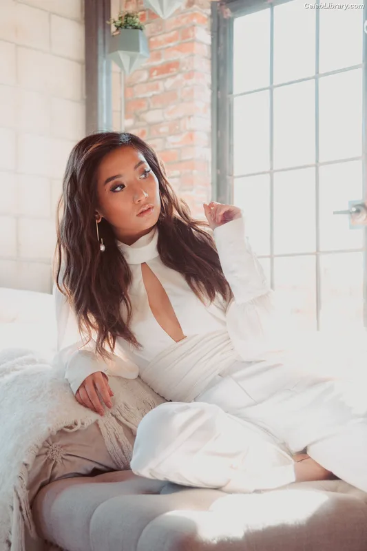 Brenda Song photo 20 of 223