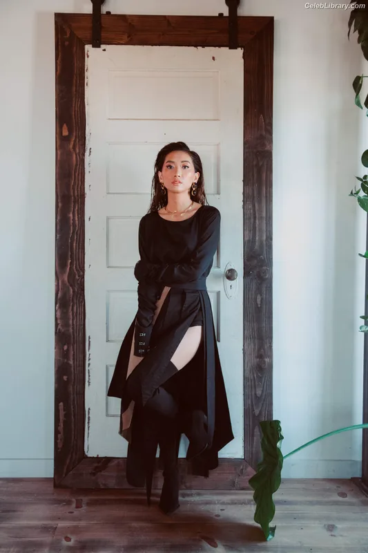 Brenda Song photo 1 of 223