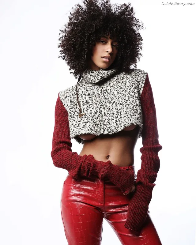 Briana Smith photo 17 of 749