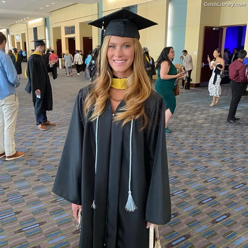 Brianna Duffield photo 13 of 158