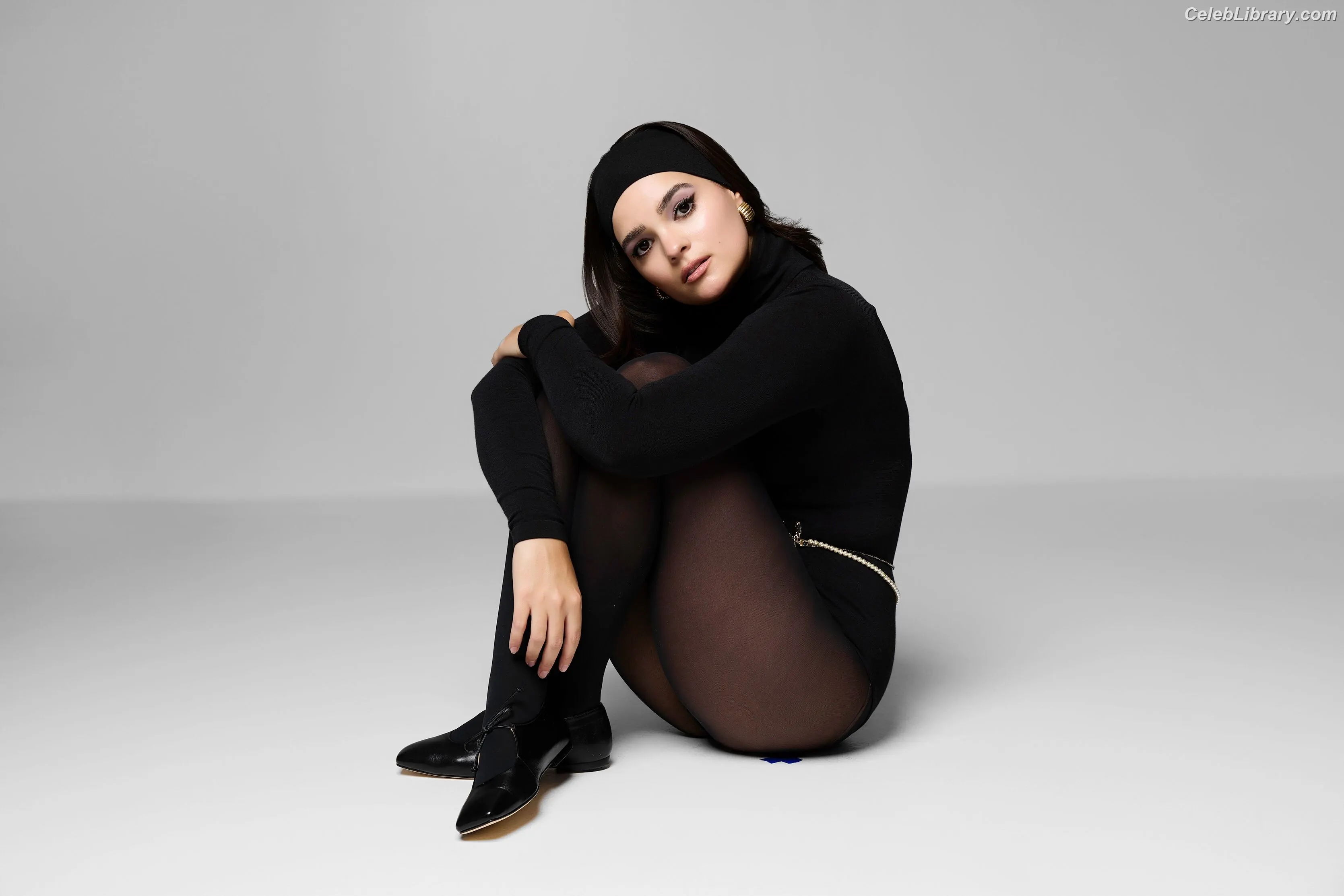 Brianna Hildebrand photo 24 of 30