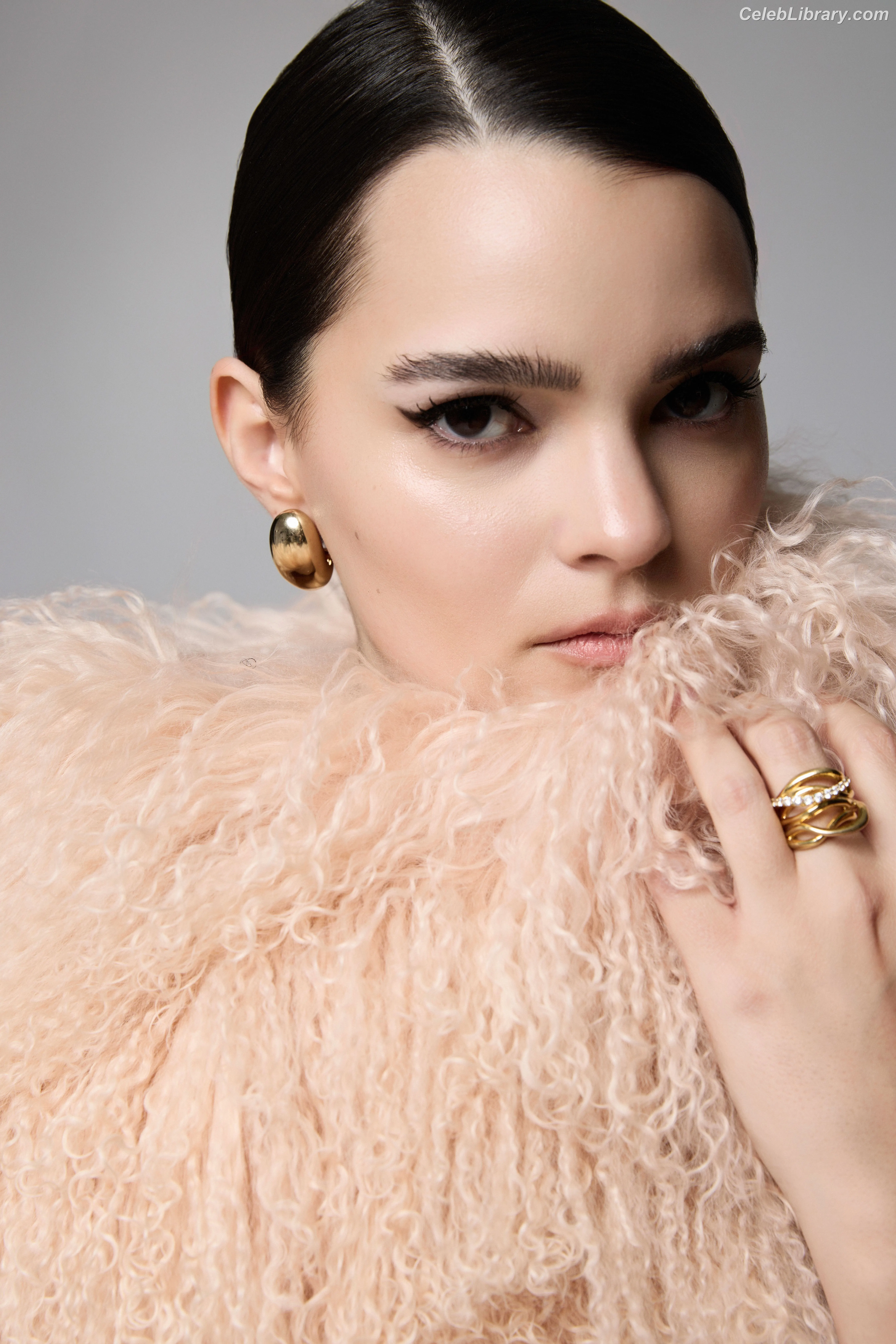 Brianna Hildebrand photo 1 of 30