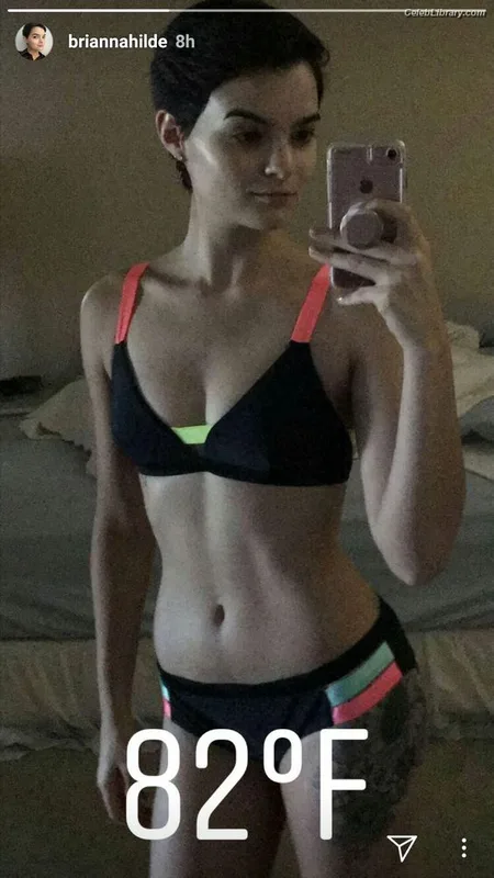 Brianna Hildebrand photo 2 of 31