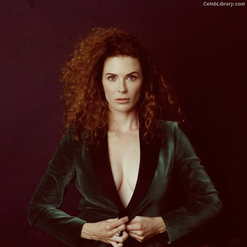 Bridget Regan photo 15 of 206