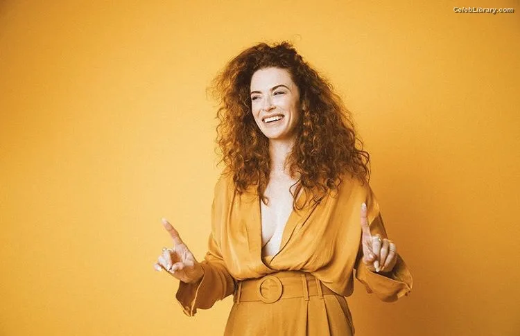 Bridget Regan photo 9 of 206