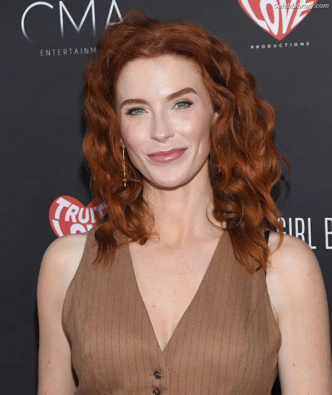 Bridget Regan photo 20 of 206